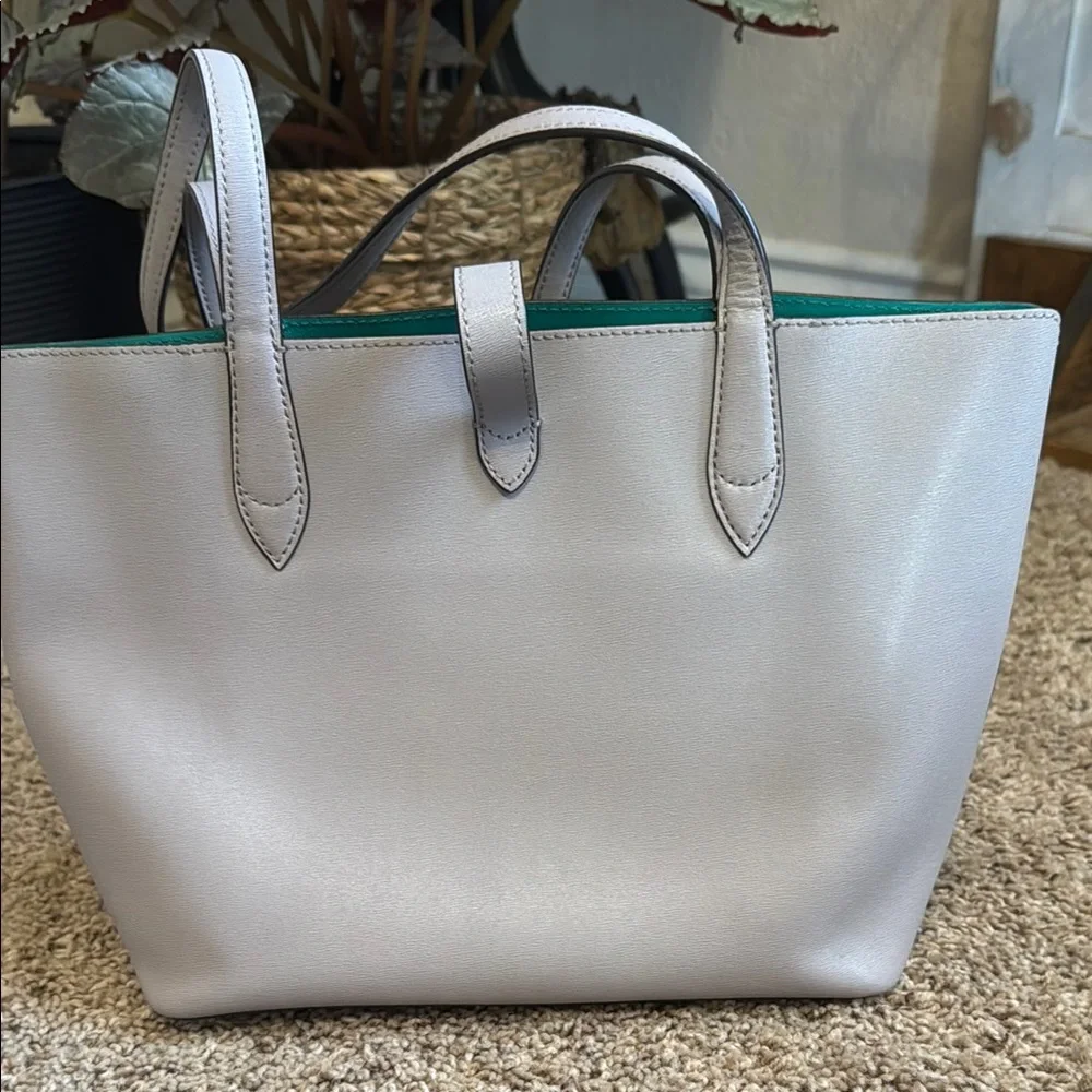 kate spade gray leather tote with gold clover detail